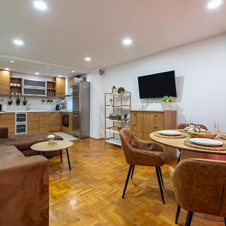 Sunny In The Center Of For 5guests 公寓