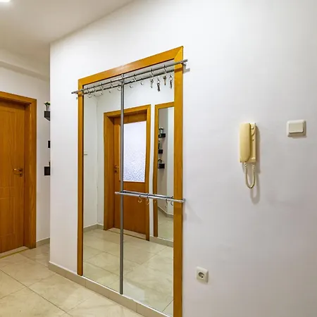 Appartement Sunny In The Center Of For 5guests *