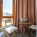 Sunny In The Center Of For 5guests Апартамент