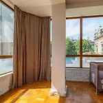 Апартамент Sunny In The Center Of For 5guests