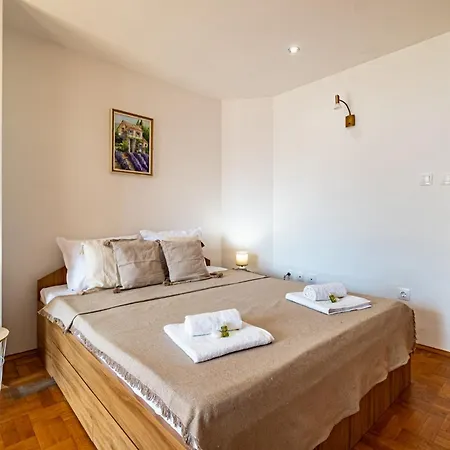 Sunny In The Center Of For 5guests *