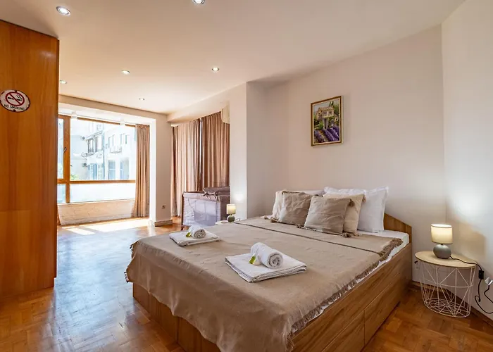 Sunny In The Center Of For 5guests Βάρνα