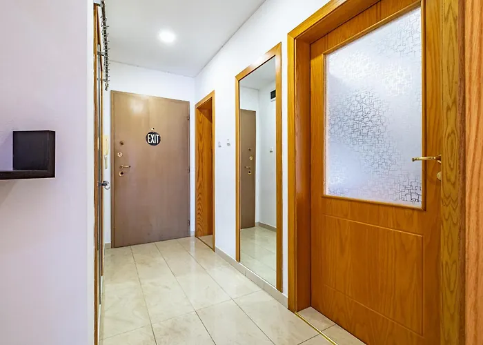 Sunny In The Center Of For 5guests Βάρνα